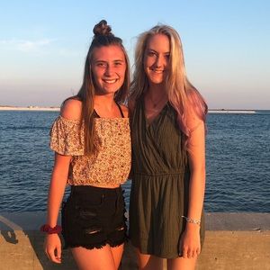 Meet your Posher, Mia